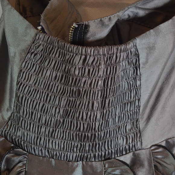 Silver frilled Mini Dress SZ S Daisy - Picture 9 of 12